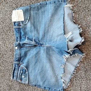 Abercrombie & Fitch The 90s Relaxed Cutoff Short